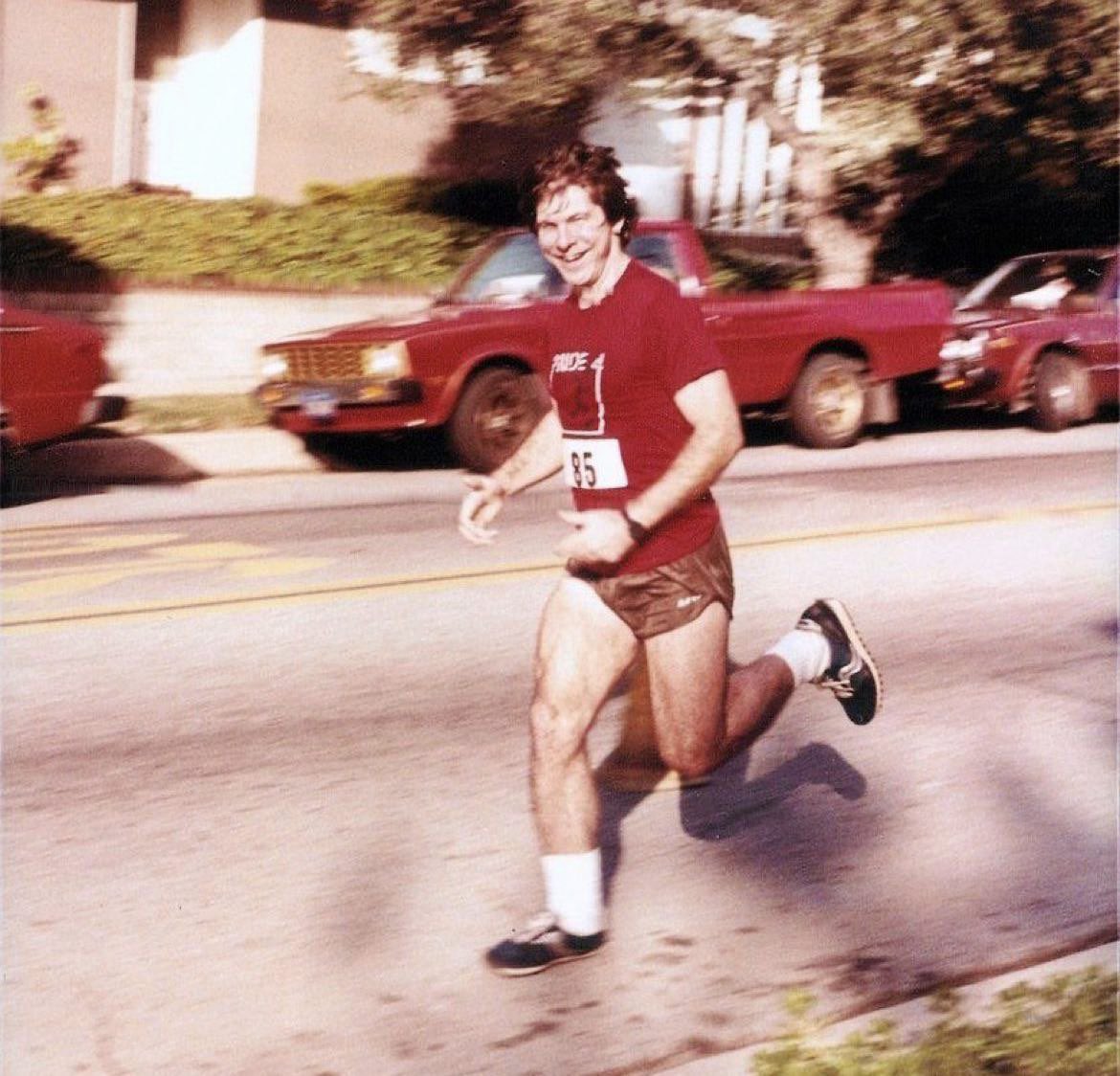 Hal Finney running a race, bib number 85